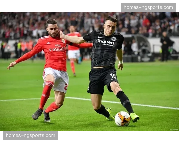 汉堡主场防守形同虚设 15个主场仅拿21个积分